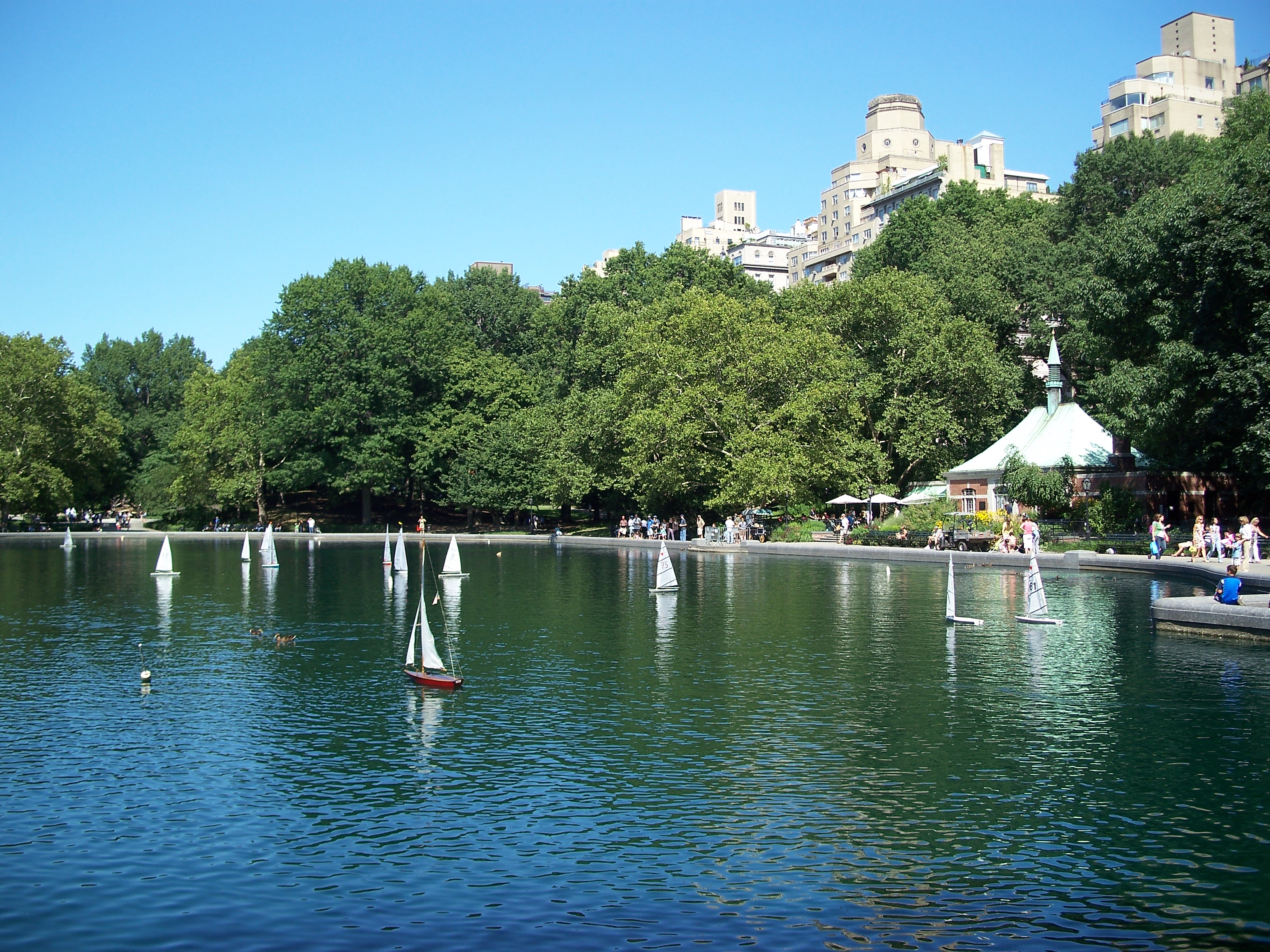 Центр вода в нижнем. Центральный парк Нью-Йорк. Манхэттен парк Калининград. Манхэттен парк Сочи. Conservatory Garden Central Park.