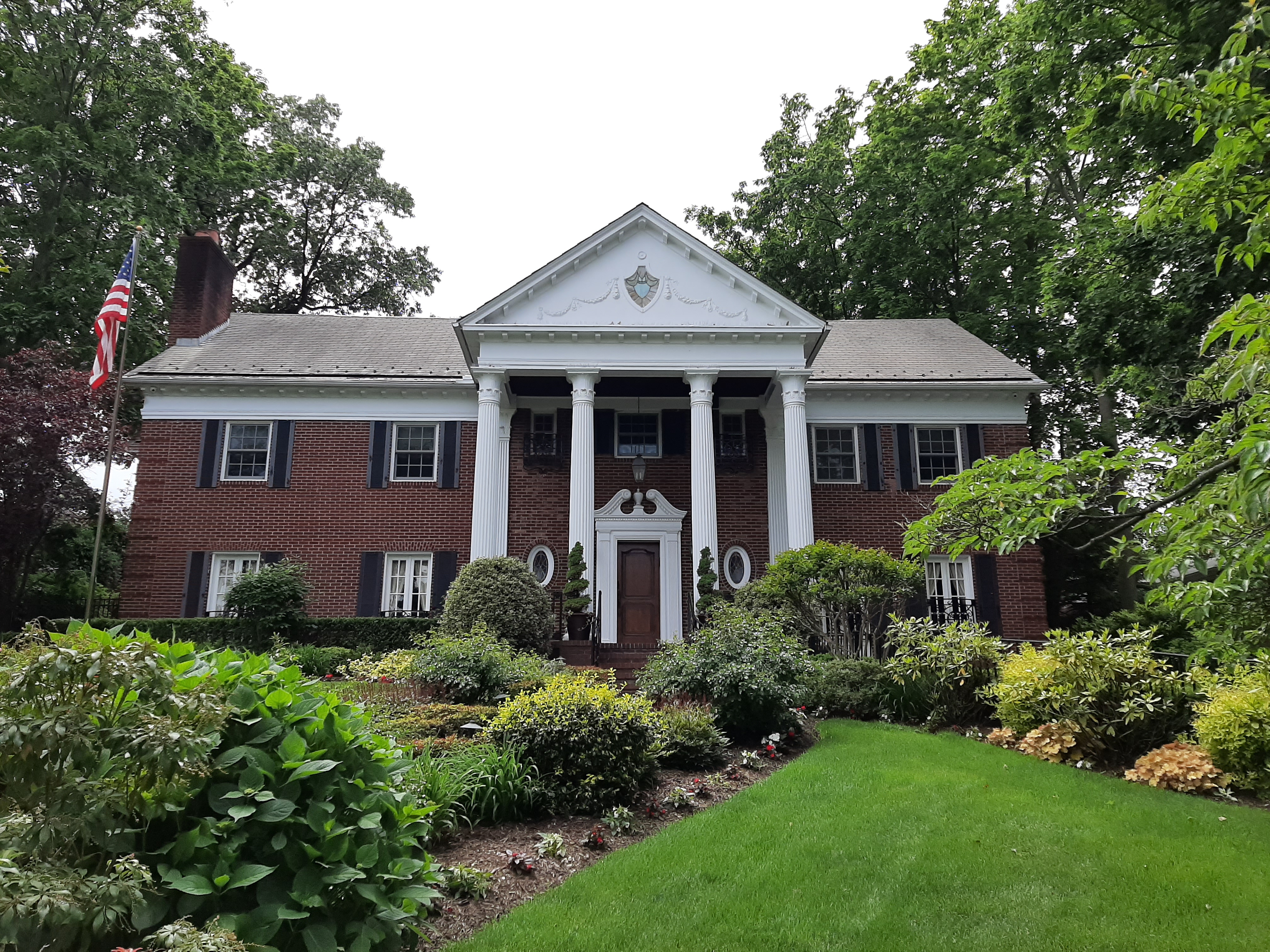 Trump s Childhood Home 85 14 Midland Parkway Trump s Childhood Home 85 14 Midland Parkway